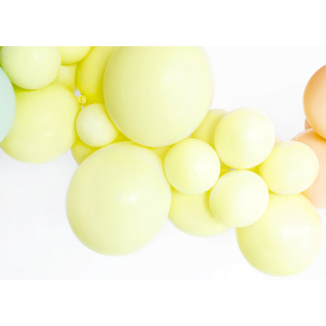 Ivory Latex Balloons 10pcs, 30cm.